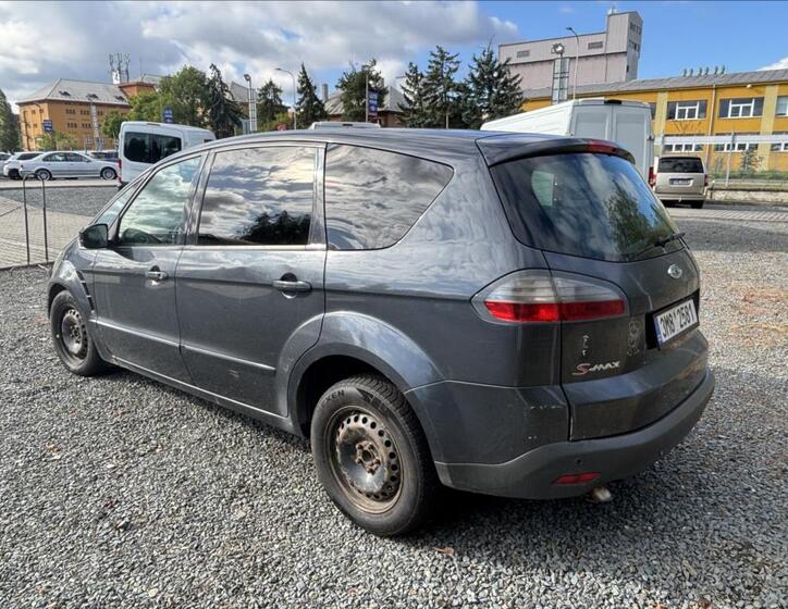 Ford S-MAX 5