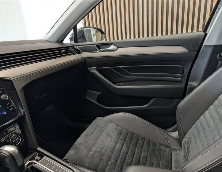 Volkswagen Passat Kombi 2,0 l 140 kw