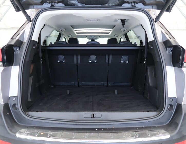 Peugeot 5008 SUV / Terénní 1,2 l 96 kw