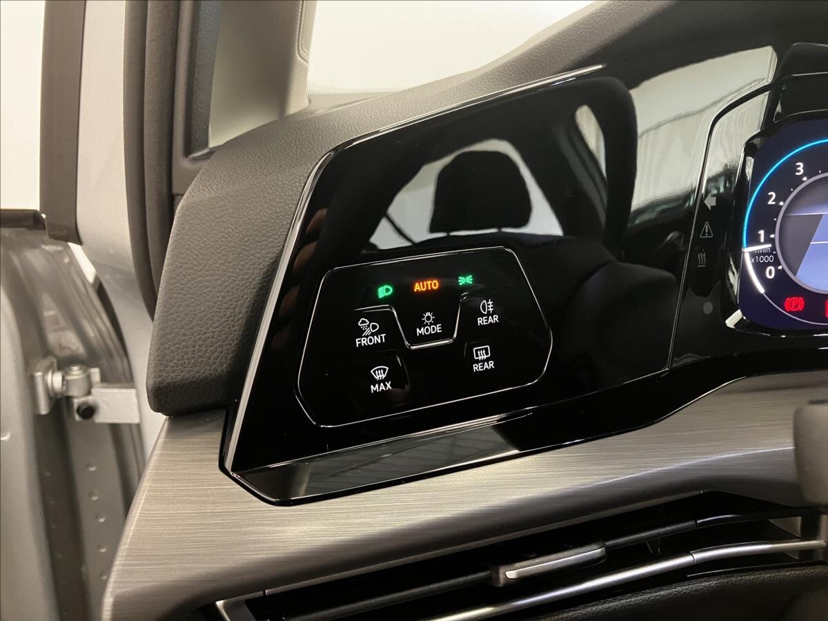 Volkswagen Golf Kombi 1,5 l 110 kw