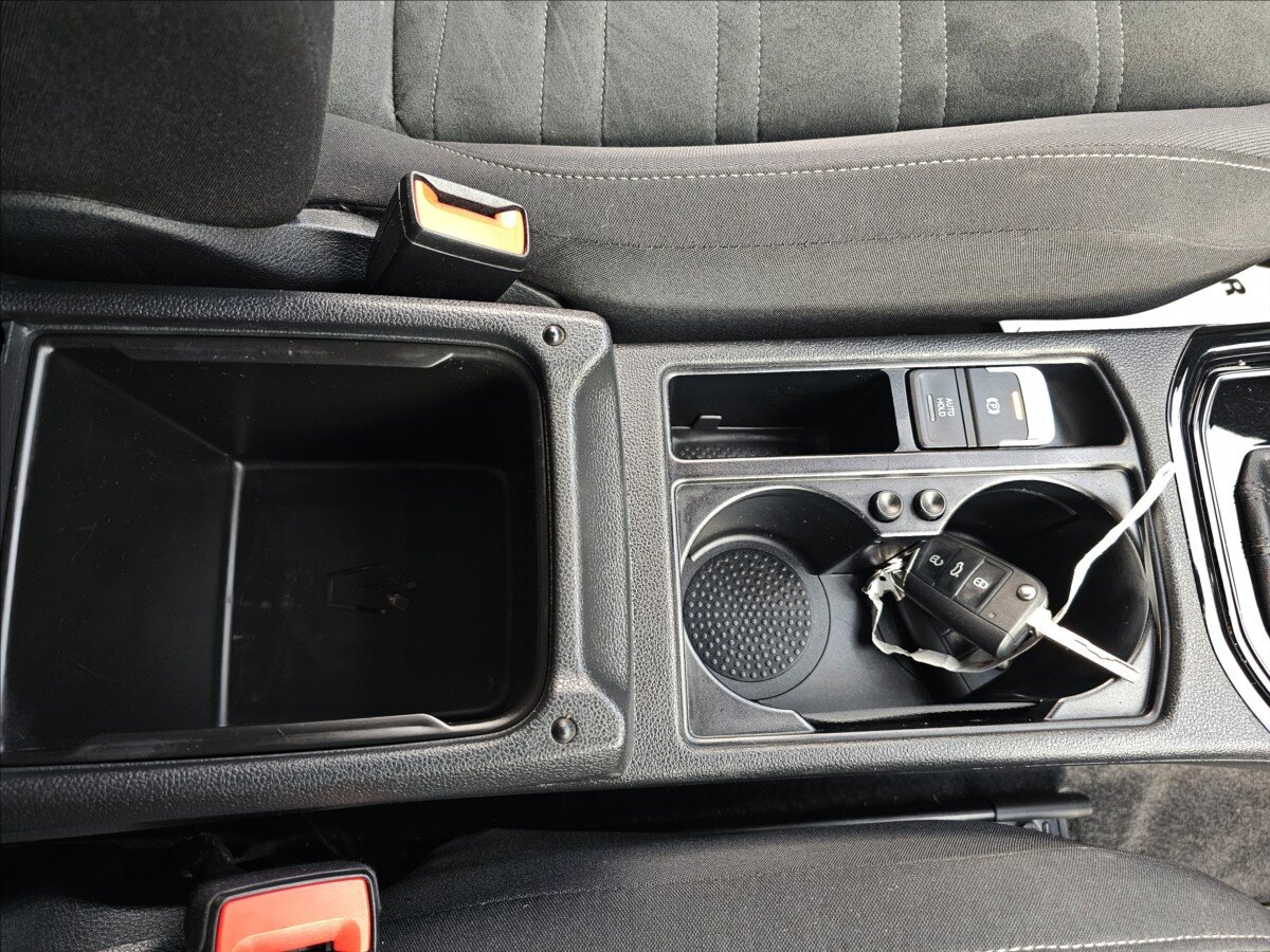 Volkswagen Touran Kombi 1,4 l 110 kw