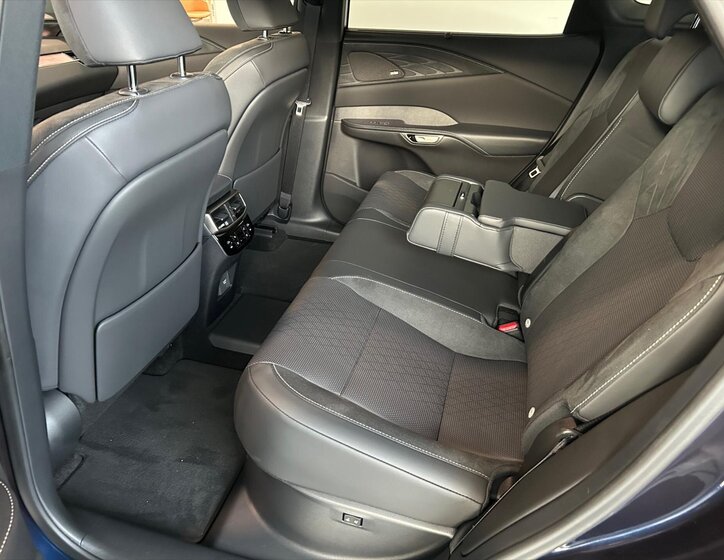 Lexus RX 450h+ SUV 2,5 l 227 kw