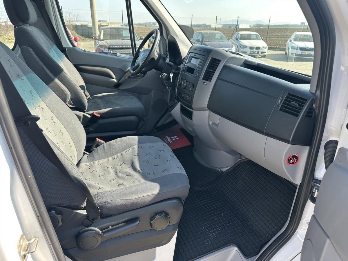 Volkswagen Crafter Skříň 2,0 l 120 kw