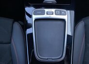 Mercedes-Benz Třídy A Sedan / Limuzína 1,3 l 120 kw