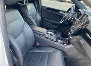 Mercedes-Benz GLS 10