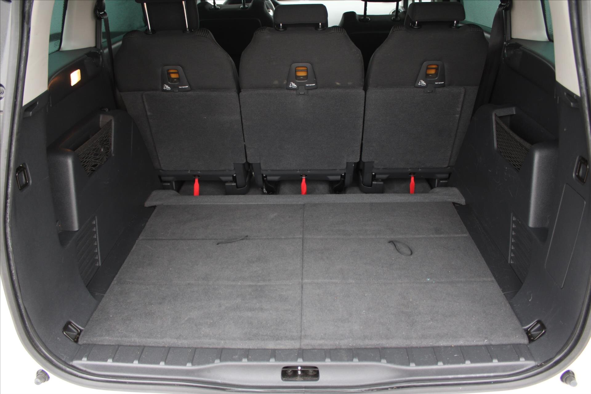 Peugeot 5008 MPV 1,6 l 88 kw