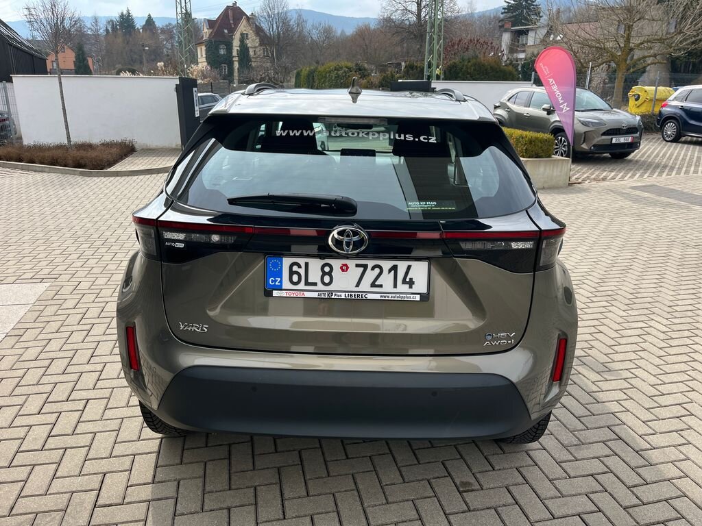 Toyota Yaris Cross SUV / Terénní 1,5 l 68 kw