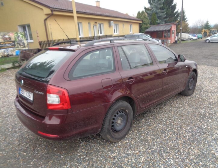 Škoda Octavia Kombi 2,0 l 103 kw
