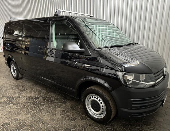 Volkswagen Transporter 12