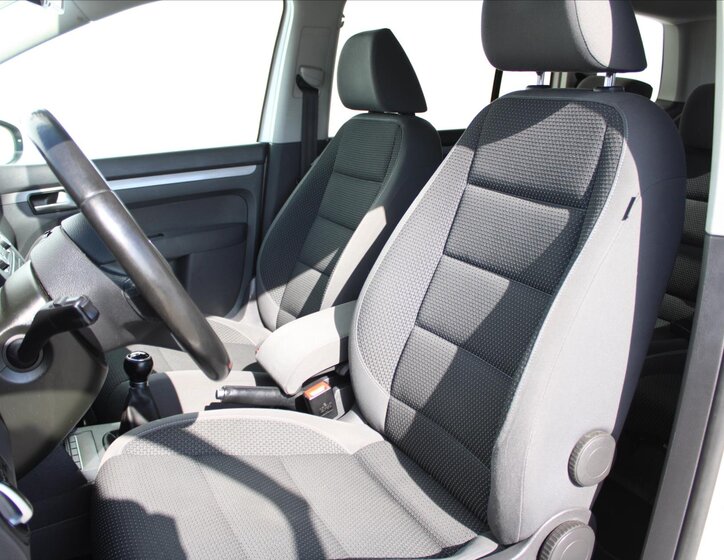 Volkswagen Touran 10