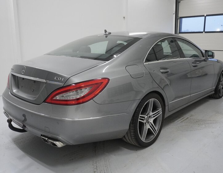 Mercedes-Benz CLS Sedan 3,0 l 195 kw