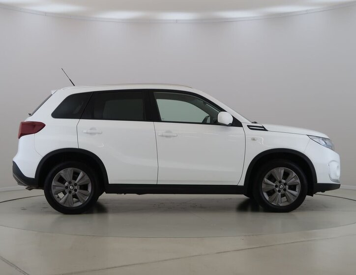 Suzuki Vitara SUV / Terénní 1,4 l 95 kw