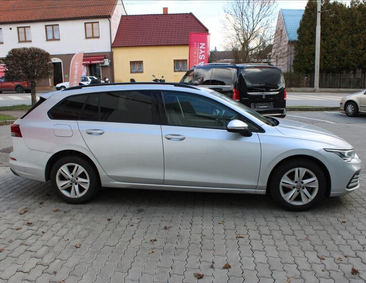 Volkswagen Golf Kombi 1,5 l 110 kw