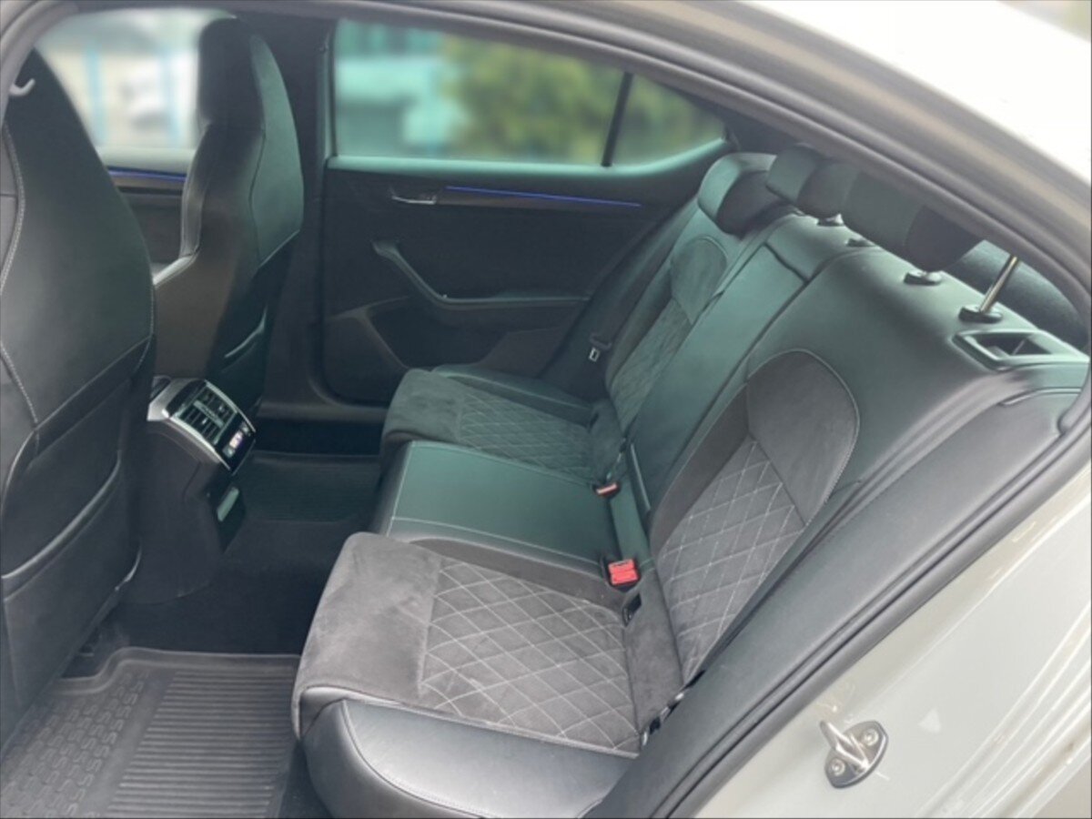 Škoda Superb Liftback 2,0 l 110 kw