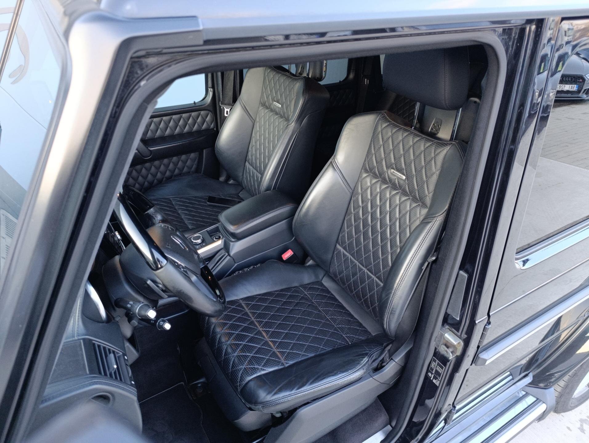 Mercedes-Benz Třídy G SUV / Terénní 5,5 l 400 kw