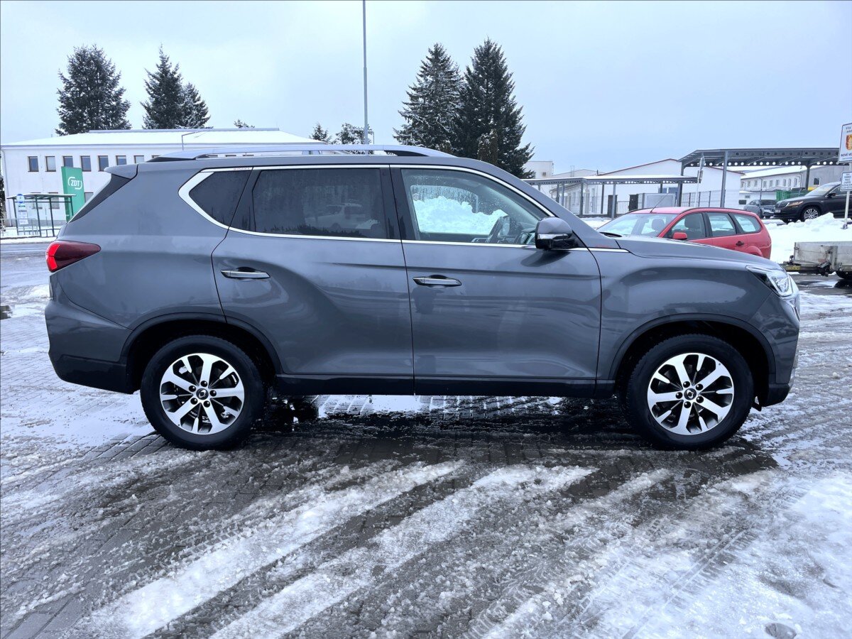 SsangYong Rexton Kombi 2,2 l 148 kw