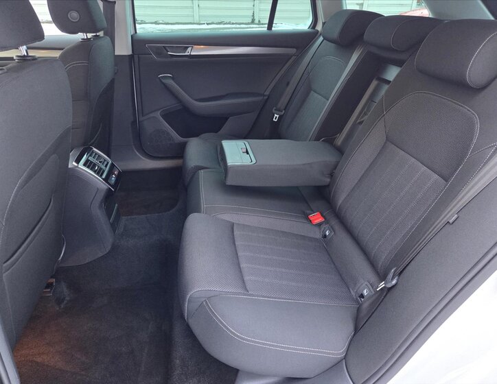 Škoda Superb Kombi 1,5 l 110 kw