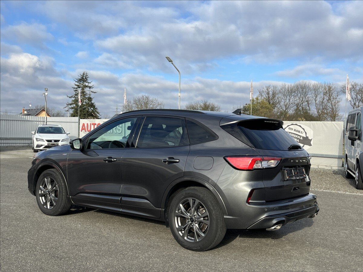 Ford Kuga Kombi 1,5 l 111 kw