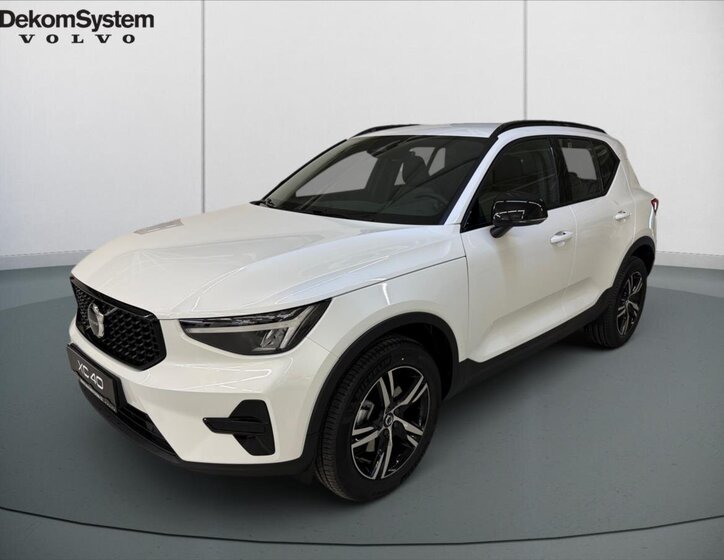 Volvo XC40 SUV / Terénní 2,0 l 120 kw