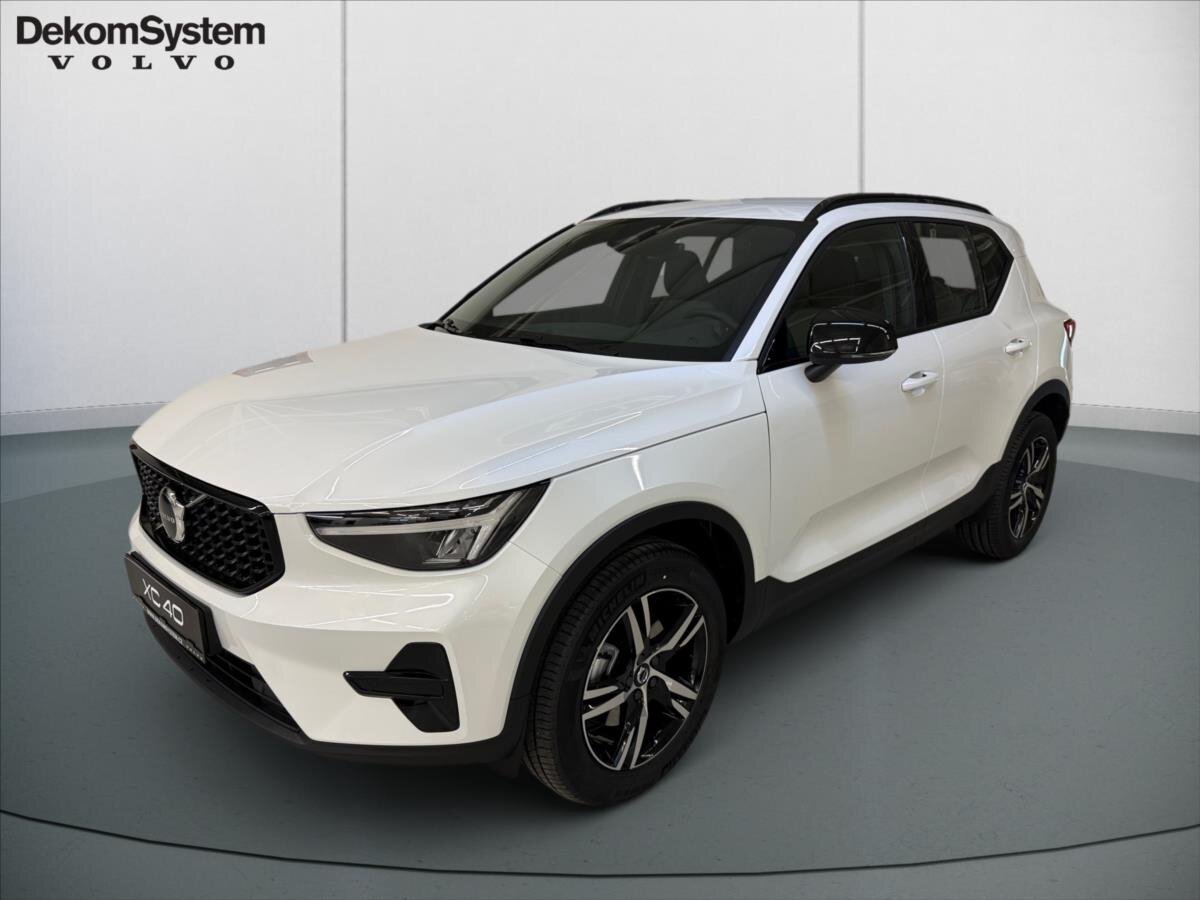 Volvo XC40 SUV / Terénní 2,0 l 120 kw