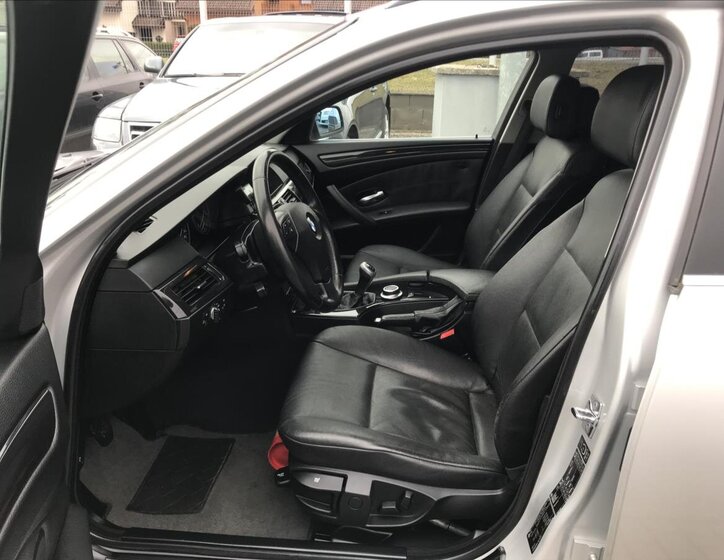 BMW Řada 5 Kombi 2,0 l 120 kw