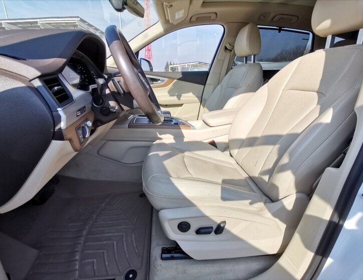 Audi Q7 SUV / Terénní 3,0 l 200 kw