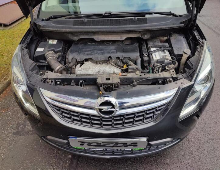 Opel Zafira 27