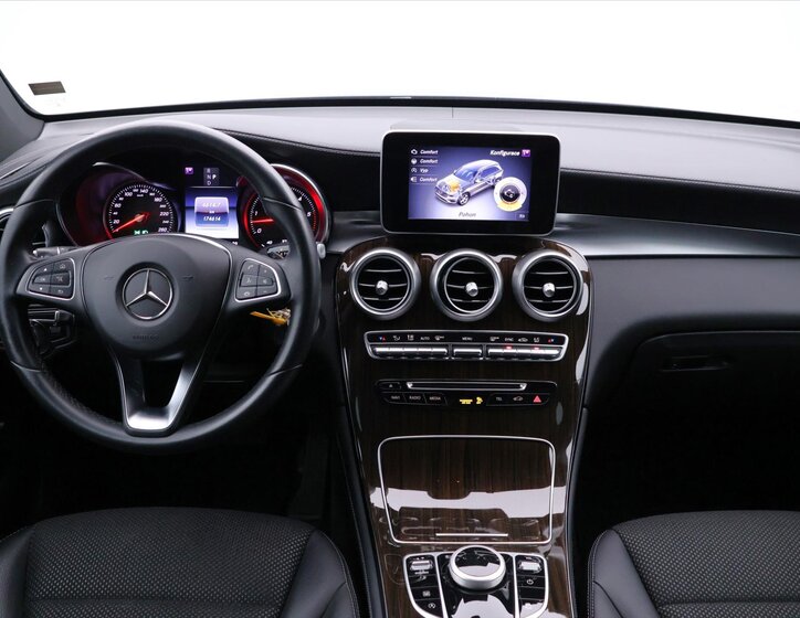 Mercedes-Benz GLC 29