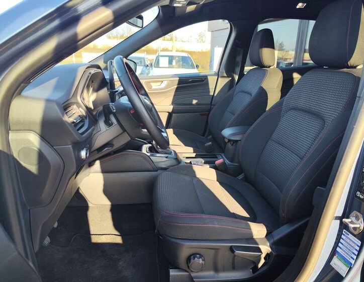 Ford Kuga SUV 1,5 l 110 kw