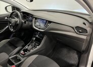 Opel Grandland X SUV / Terénní 1,2 l 96 kw