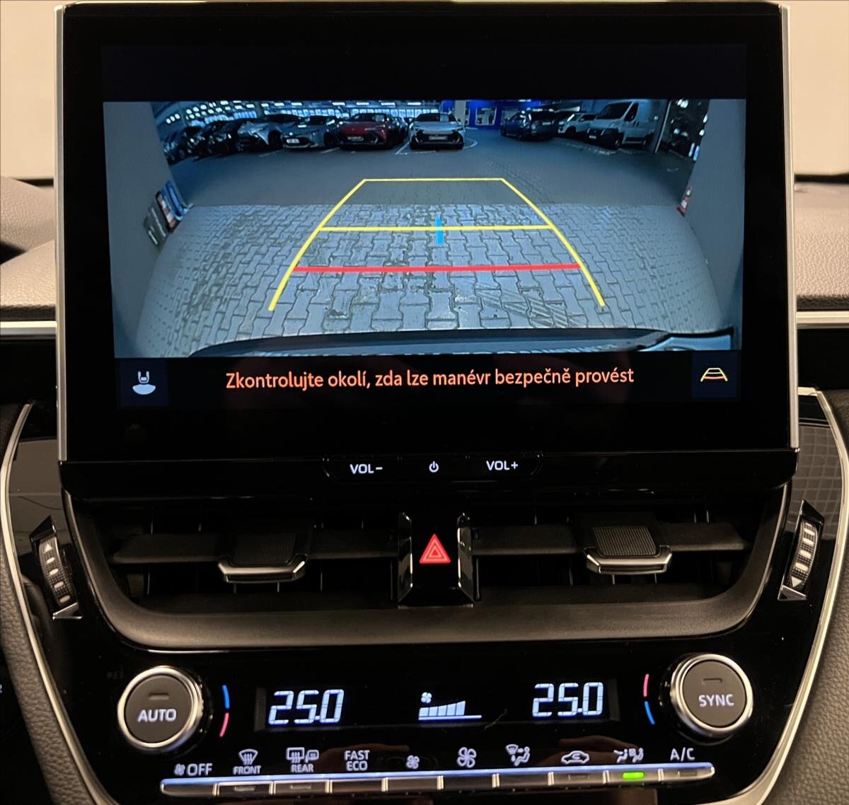 Toyota Corolla Cross SUV 1,8 l 72 kw