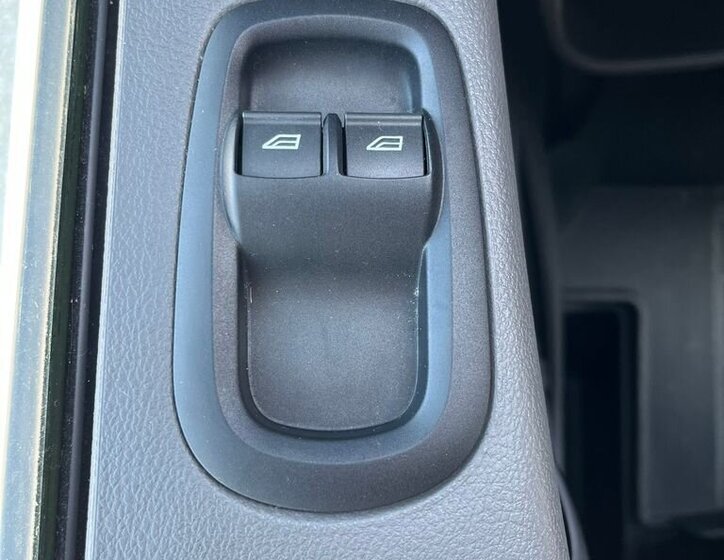 Ford Transit Skříň 2,0 l 96 kw