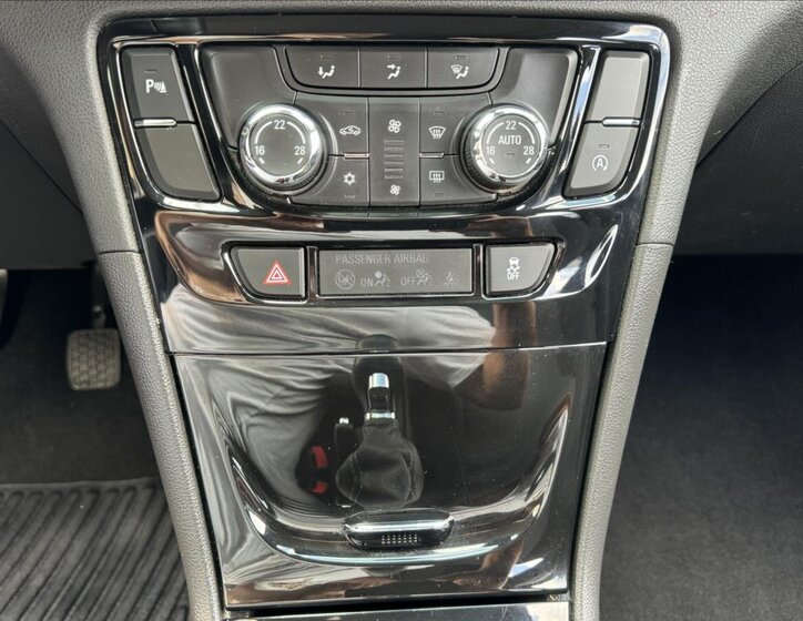 Opel Mokka SUV 1,6 l 81 kw