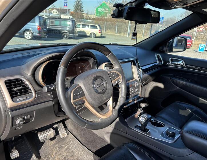 Jeep Grand Cherokee 11