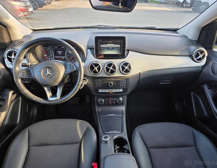 Mercedes-Benz Třídy B Kombi 2,1 l 100 kw