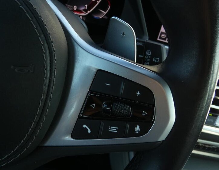 BMW X5 SUV / Terénní 3,0 l 245 kw