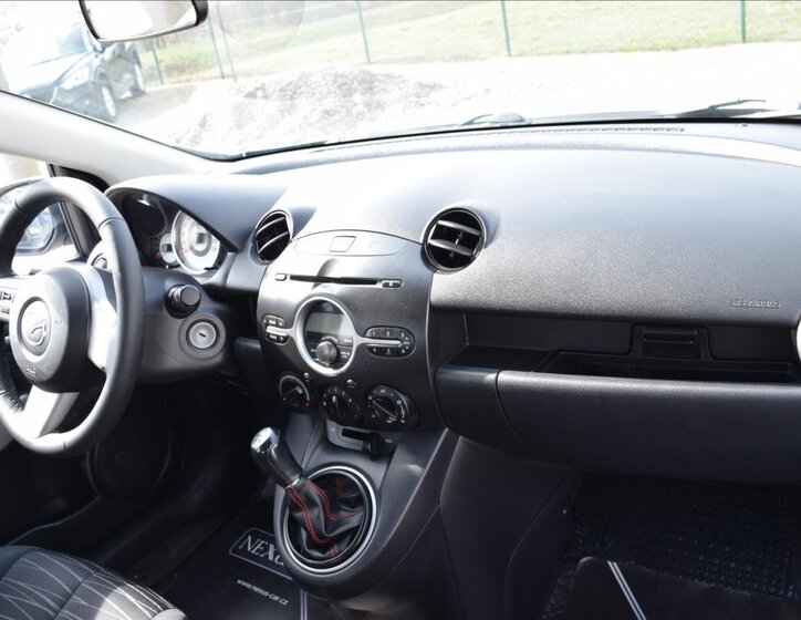 Mazda 2 Hatchback 1,3 l 55 kw