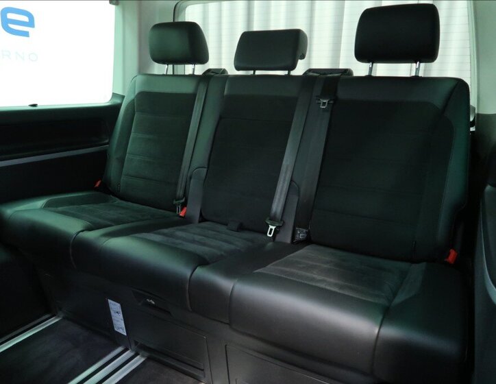 Volkswagen Multivan VAN / Minibus 2,0 l 150 kw