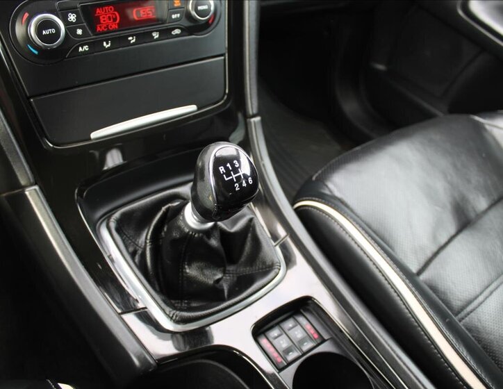 Ford Mondeo Kombi 2,0 l 103 kw