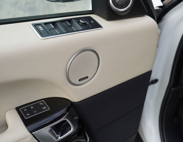 Land Rover Range Rover SUV / Terénní 4,4 l 250 kw