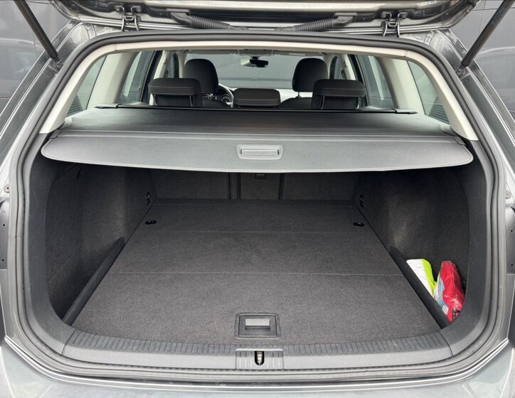 Volkswagen Golf Kombi 999,0 81 kw