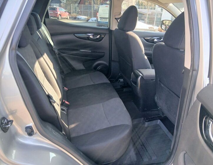 Nissan Qashqai SUV 1,6 l 120 kw