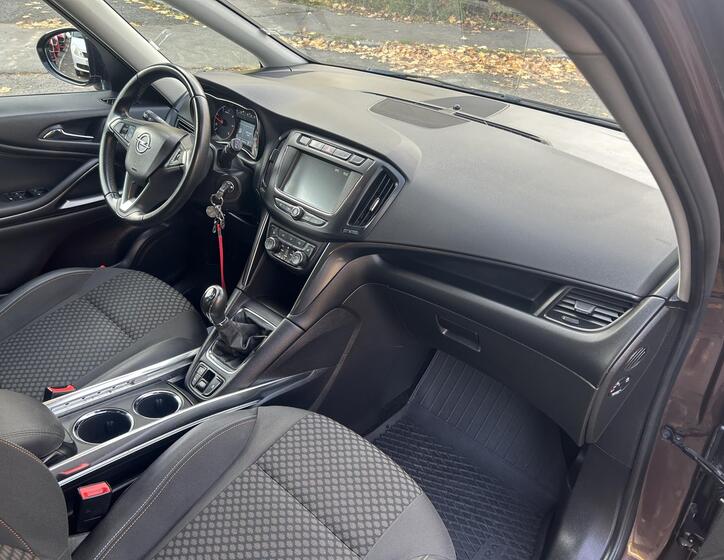 Opel Zafira 39