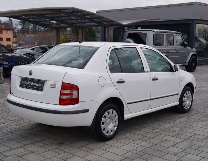 Škoda Fabia Sedan / Limuzína 1,2 l 47 kw