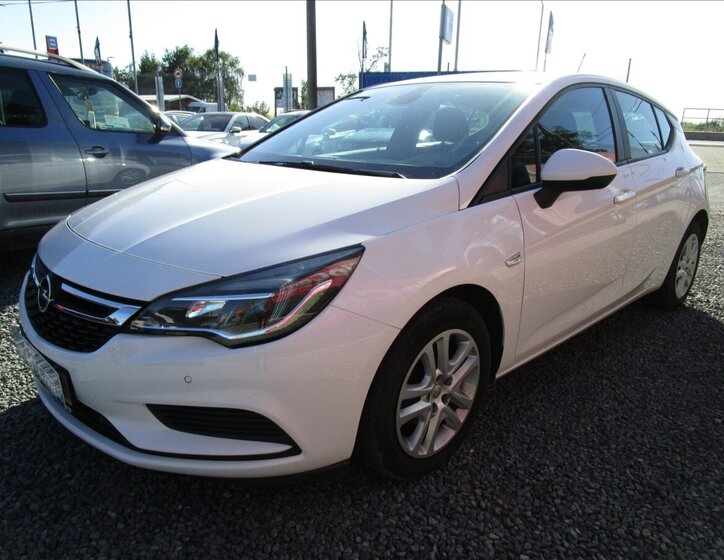 Opel Astra Hatchback 999,0 77 kw