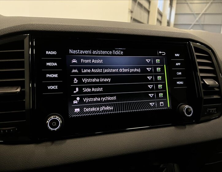 Škoda Karoq SUV 1,5 l 110 kw