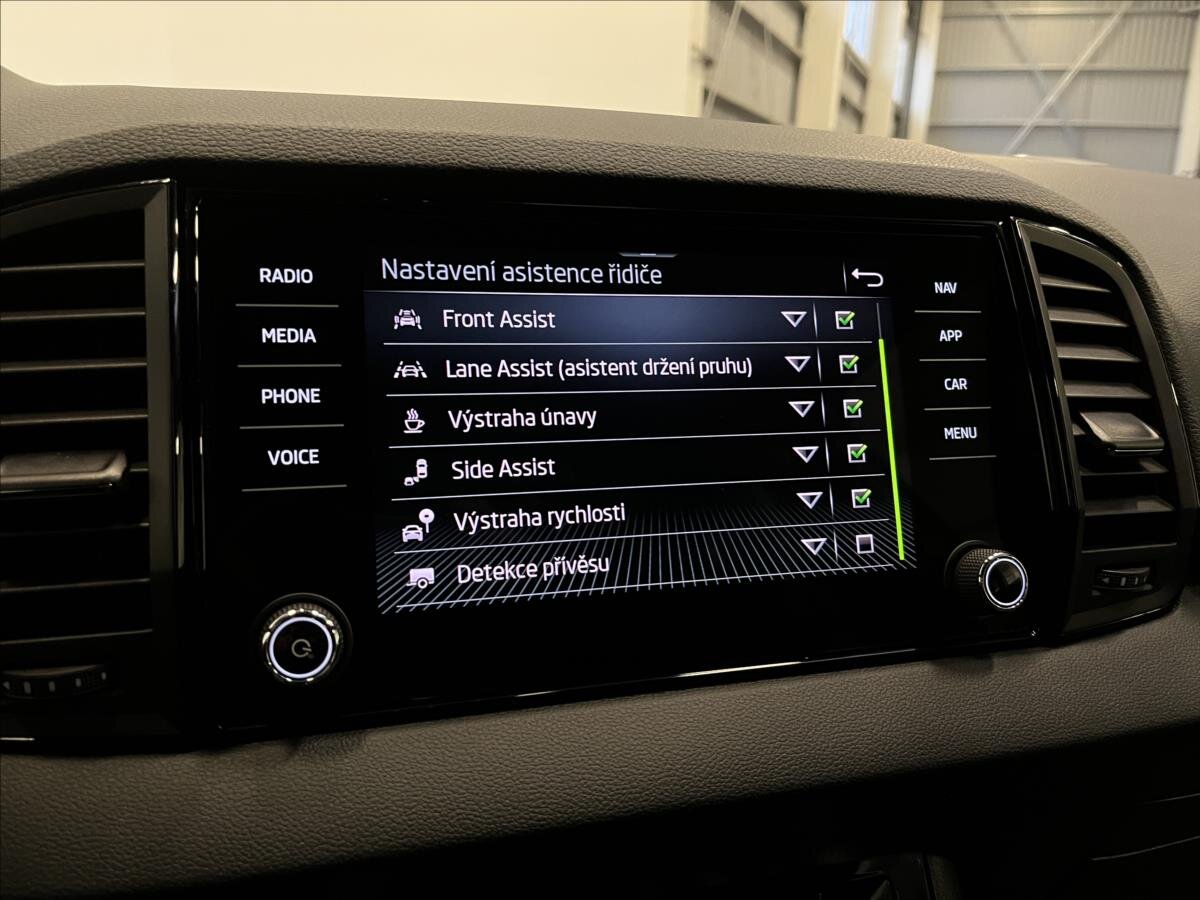 Škoda Karoq SUV 1,5 l 110 kw