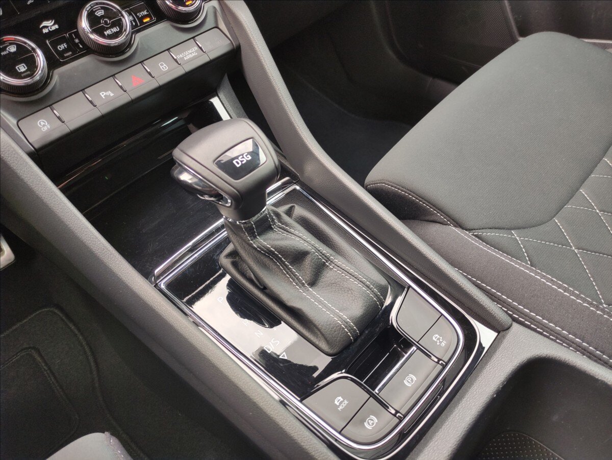 Škoda Karoq SUV / Terénní 1,5 l 110 kw