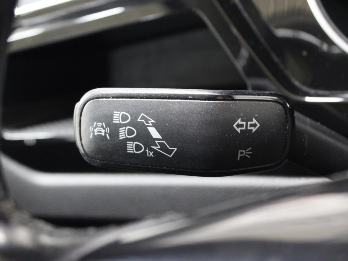 Volkswagen Touran Kombi 2,0 l 110 kw