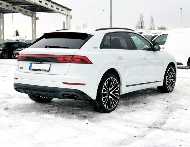 Audi Q8 SUV / Terénní 3,0 l 250 kw
